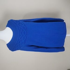 Talbots women sweater knit blue, scoop neck, long sleeves Size Large